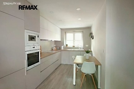 Prodej bytu 2+1 53 m² Na Magistrále, Kolín - Kolín II