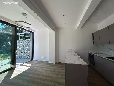Těšínská, Plzeň - Lobzy