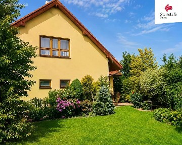 Prodej vícegeneračního domu 436 m², pozemek 800 m² Na losách, Praha - Písnice