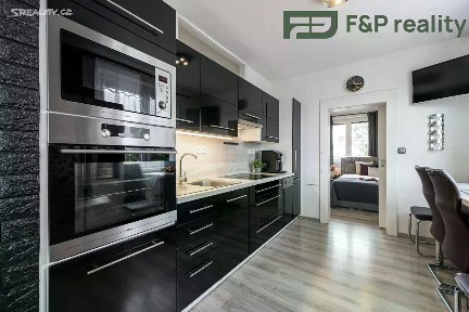 Prodej bytu 3+1 59 m² Slapy