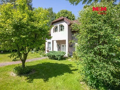 Prodej rodinného domu 226 m², pozemek 3334 m²