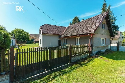 Záhornice, Nymburk, Na Návsi