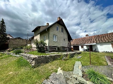 Prodej rodinného domu 120 m², pozemek 831 m²