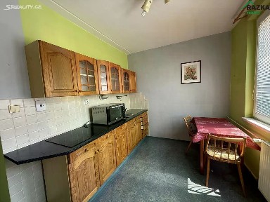 Prodej bytu 2+1 59 m² Bezejmenná, Planá