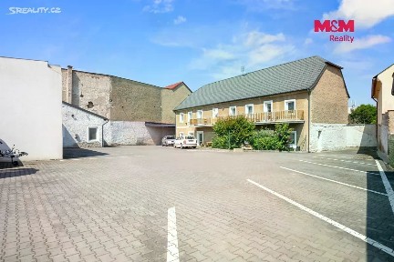 Prodej obchodního prostoru 376 m²
