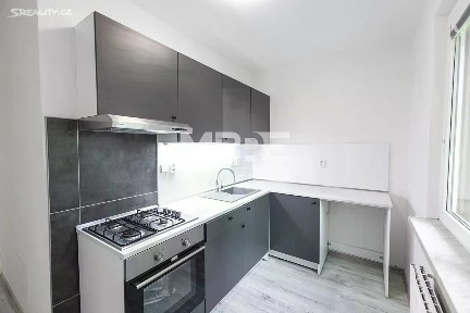 Pronájem bytu 2+1 53 m² Na Stuchlíkovci, Orlová - Lutyně