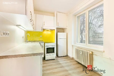 Prodej bytu 2+1 53 m² Komenského náměstí, Slavkov u Brna
