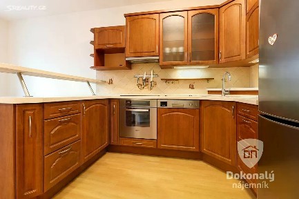 Pronájem bytu 2+kk 43 m² Vladycká, Praha - Hostivař