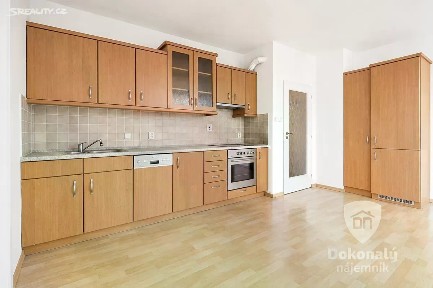 Pronájem bytu 2+kk 56 m² Vinohradská, Praha - Strašnice
