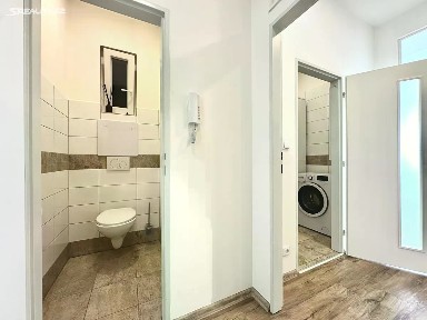 Pronájem bytu 2+1 56 m² Finská, Praha - Vršovice