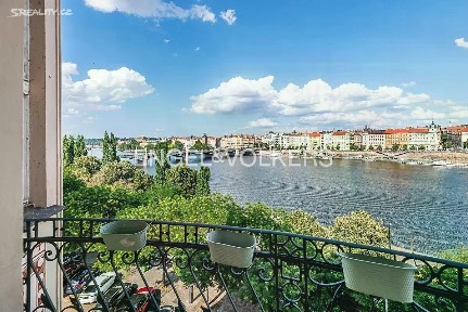 Pronájem bytu 1+1 68 m² Janáčkovo nábřeží, Praha - Smíchov