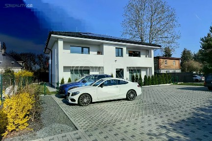 Pronájem bytu 2+kk 61 m² U starého mlýna, Praha - Uhříněves