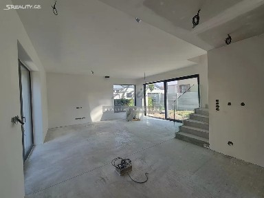 Prodej rodinného domu 319 m², pozemek 319 m²