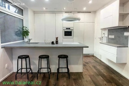Prodej rodinného domu 147 m², pozemek 1059 m²