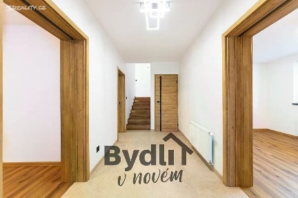 Prodej rodinného domu 202 m², pozemek 542 m²