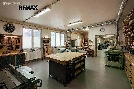 Pronájem obchodního prostoru 205 m²