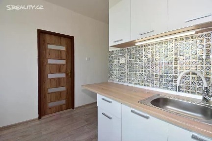 Pronájem bytu 2+1 57 m² Václava Řezáče, Klášterec nad Ohří - Miřetice u Klášterce nad Ohří