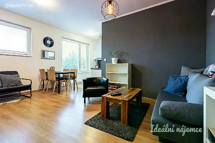 Pronájem bytu 1+kk 32 m² Nademlejnská, Praha - Hloubětín