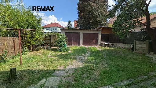 Prodej rodinného domu 239 m², pozemek 342 m²
