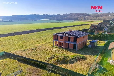 Prodej rodinného domu 245 m², pozemek 1273 m²