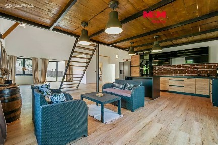 Prodej rodinného domu 156 m², pozemek 1285 m²
