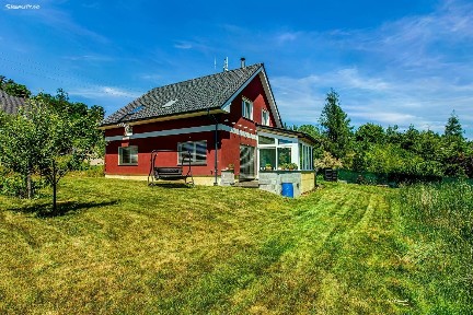 Prodej rodinného domu 178 m², pozemek 987 m²