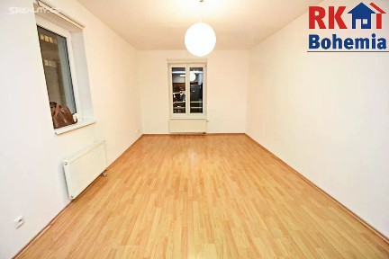 Pronájem bytu 2+kk 54 m² V Dolině, Praha - Michle