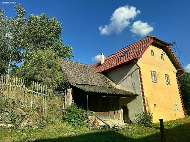 Prodej rodinného domu 130 m², pozemek 702 m²