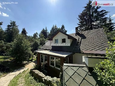 Prodej rodinného domu 120 m², pozemek 1717 m²