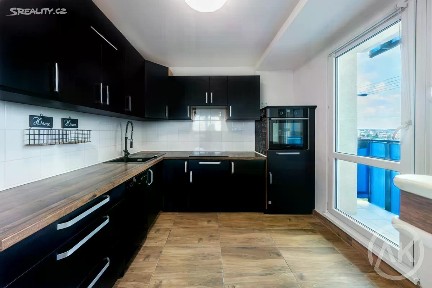 Prodej bytu 3+1 76 m² Francouzská, Ostrava - Poruba