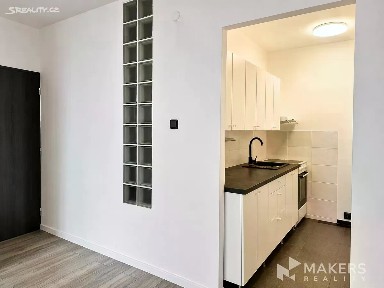 Pronájem bytu 2+kk 54 m² Slévačská, Praha - Hloubětín