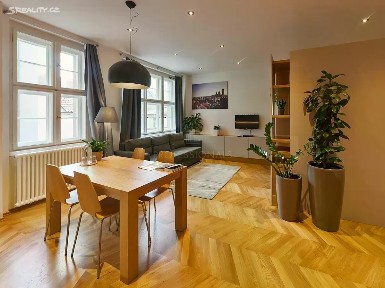 Prodej bytu 1+kk 54 m² Dlouhá, Praha - Staré Město