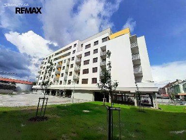 Pronájem bytu 1+kk 36 m² Boettingerova, Plzeň - Jižní Předměstí
