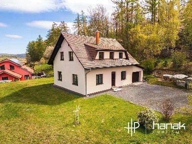 Prodej rodinného domu 170 m², pozemek 1384 m²