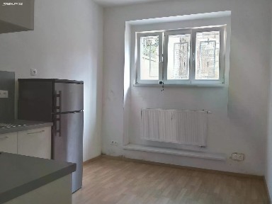 Pronájem bytu 1+1 34 m² Podbělohorská, Praha - Smíchov