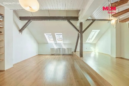 Pronájem bytu 2+kk 88 m² Záhřebská, Praha - Vinohrady