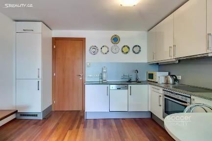 Pronájem bytu 1+kk 29 m² Paříkova, Praha - Vysočany