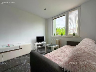 Pronájem bytu 2+kk 50 m² Španielova, Praha - Řepy