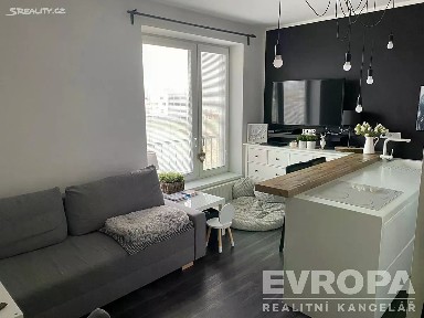 Žďár nad Sázavou, Žďár nad Sázavou 3, Sázavská, 6
