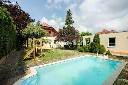 Prodej rodinného domu 212 m², pozemek 787 m²