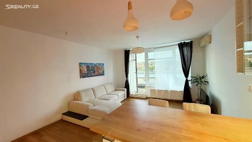 Pronájem bytu 2+kk 65 m² Jeřabinová, Praha - Motol