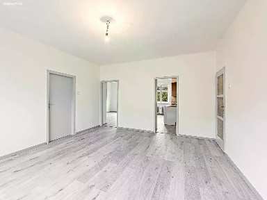 Pronájem bytu 3+1 80 m² Hartigova, Praha - Žižkov