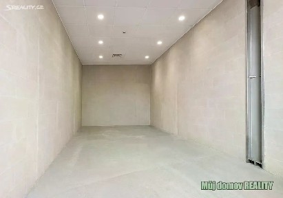 Pronájem obchodního prostoru 28 m² V olšinách, Praha - Strašnice