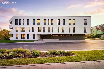 Prodej bytu 3+kk 78 m² Nová Tesla, Pardubice - Pardubičky