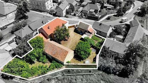 Prodej rodinného domu 574 m², pozemek 1620 m²