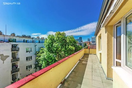 Prodej bytu 2+kk 52 m² Rovnoběžná, Praha - Nusle