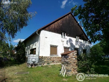 Prodej rodinného domu 205 m², pozemek 6330 m²