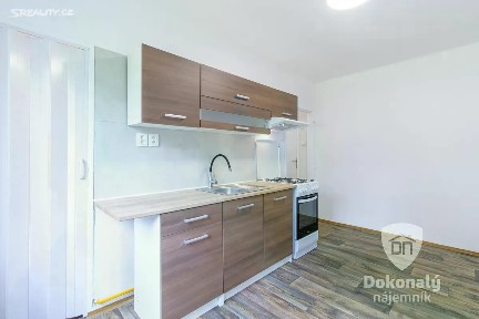 Pronájem bytu 2+1 81 m² Květnová, Odolena Voda