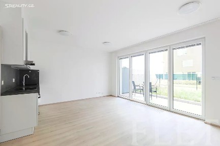 Pronájem bytu 1+kk 37 m² Toufarova, Praha - Stodůlky