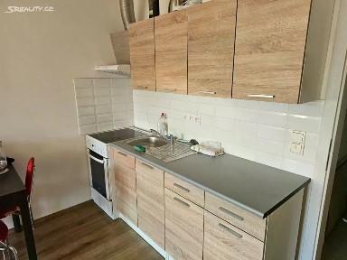 Pronájem bytu 1+kk 45 m² Praha - Letňany